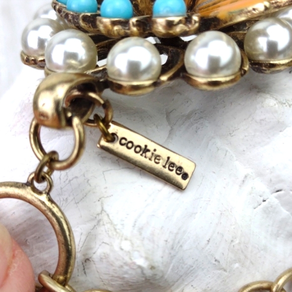 Cookie Lee Faux Pearl Turquoise & Coral Flower Pendant Choker Necklace - Picture 13 of 15